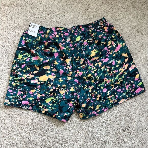 Nike Sportswear Trek Division Woven Flow Shorts - Picture 7 of 12